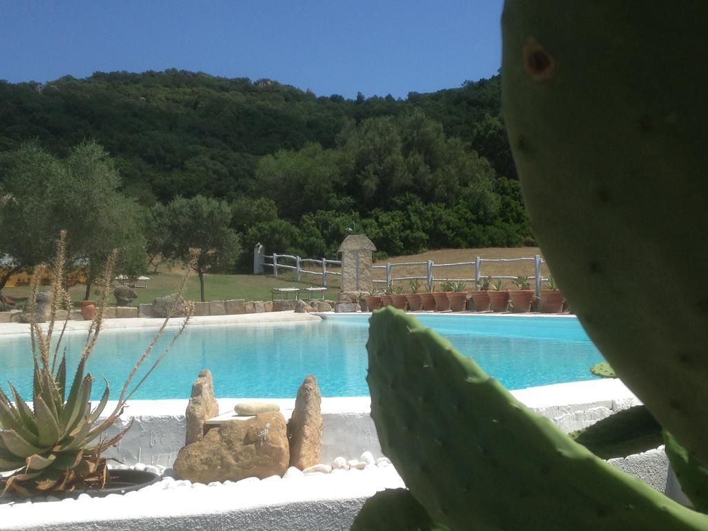 Hotel Ca' La Somara San Pantaleo Exterior foto