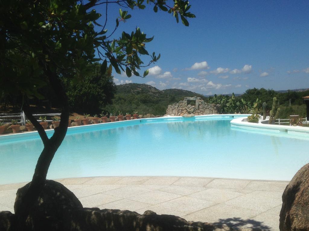 Hotel Ca' La Somara San Pantaleo Exterior foto